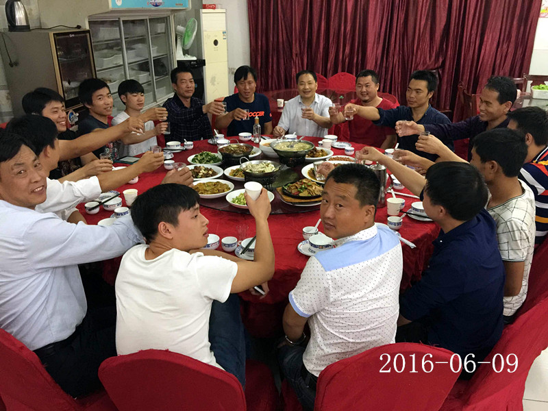 2016年6月9日合肥立新食用菌培训学校学员小聚餐